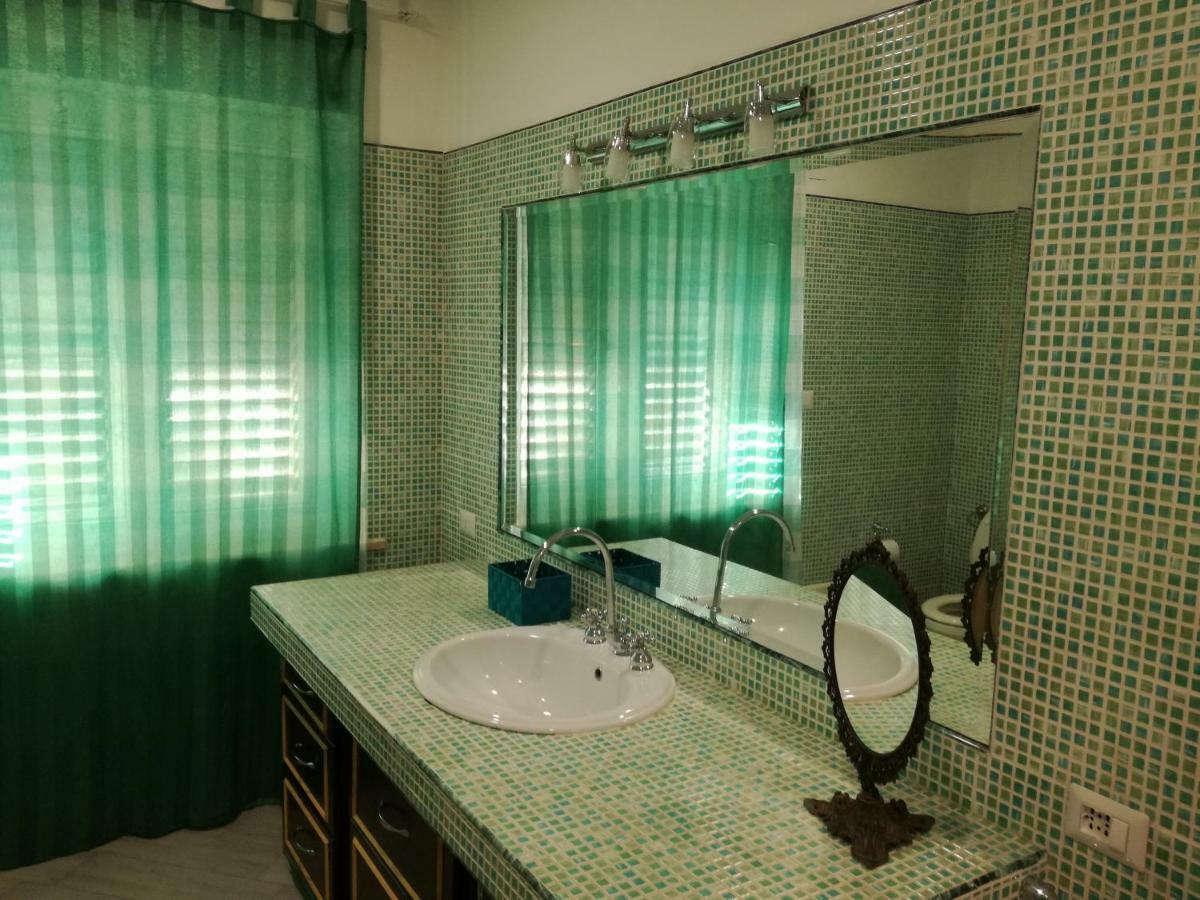 Casa Vacanze Villa Carmela Porto Torres Ruang foto